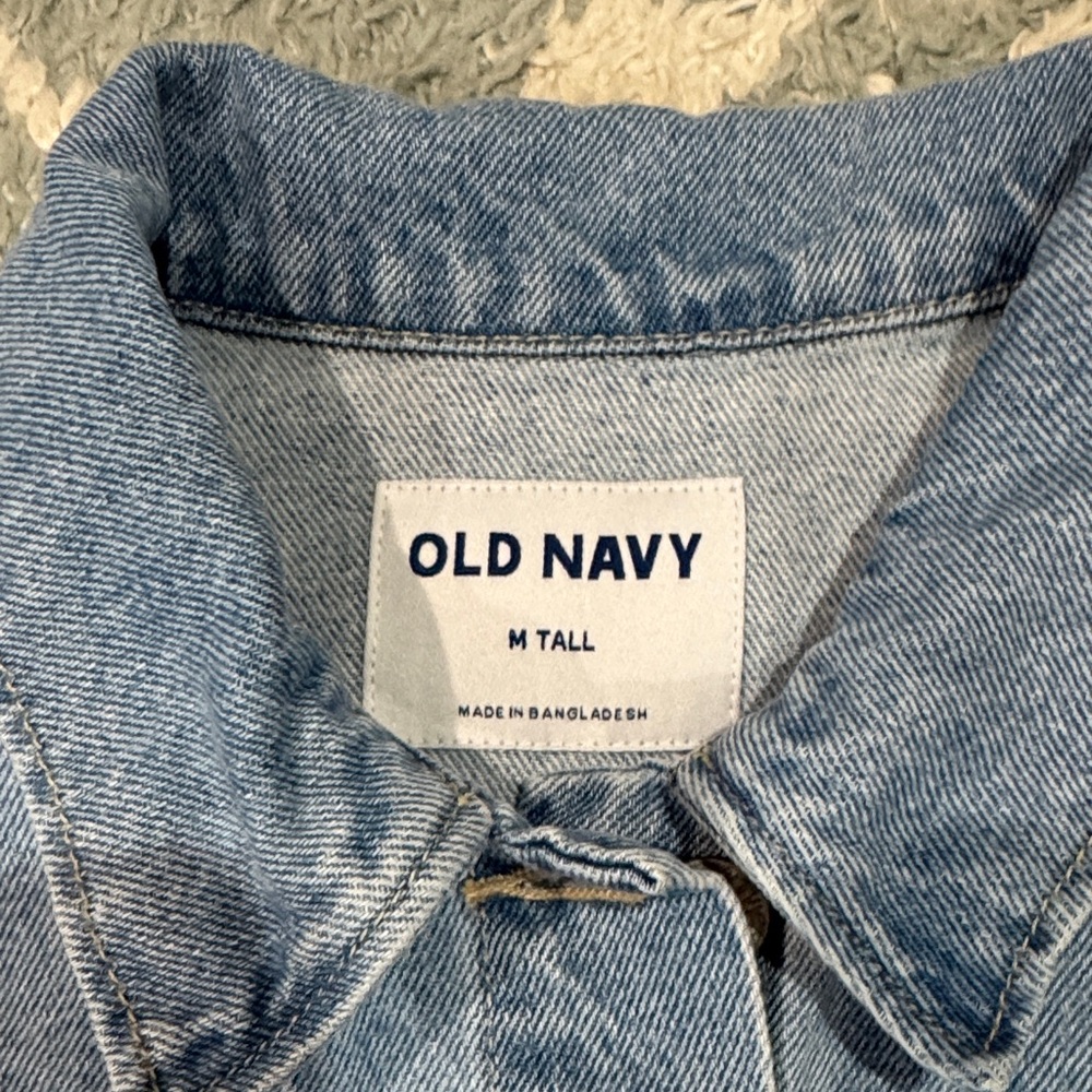 Old Navy Womens wow relaxed Light Blue Denim Jacket medium tall - Picture 2 of 12